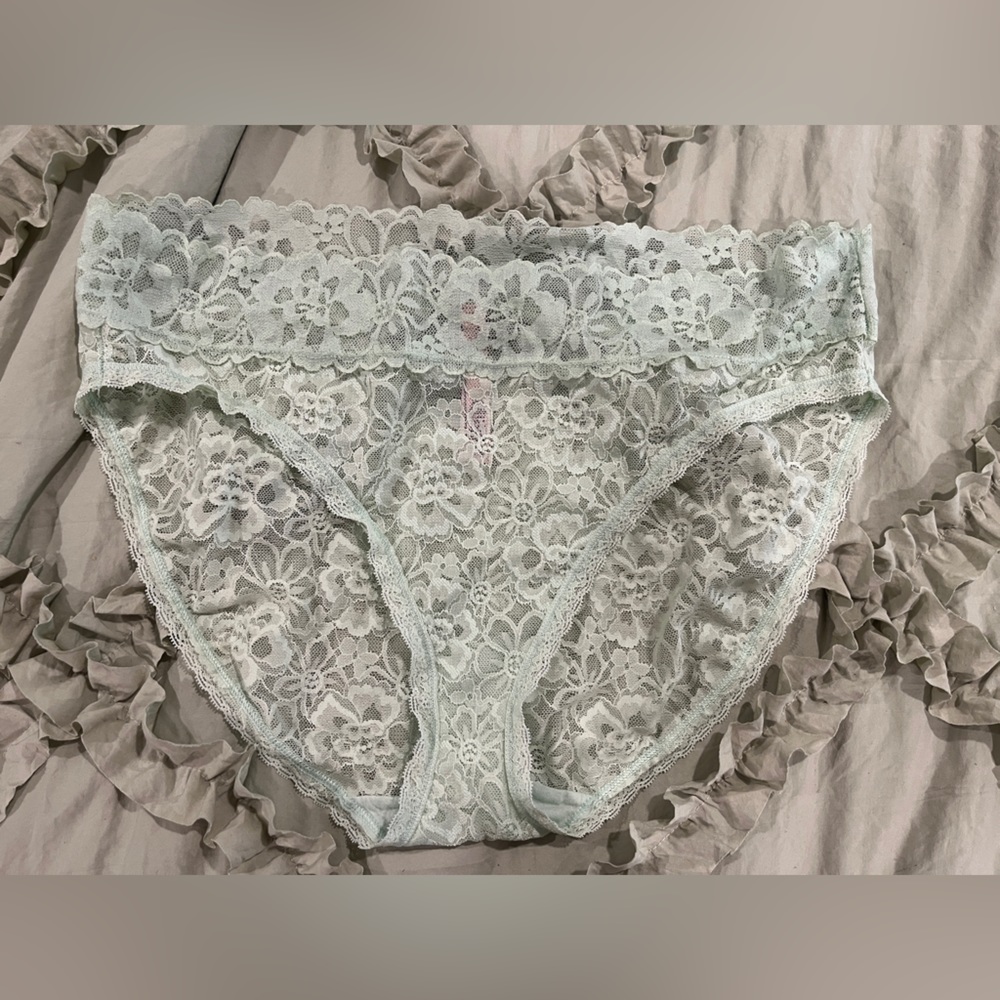 Victoria's Secret Lace Brief XXL